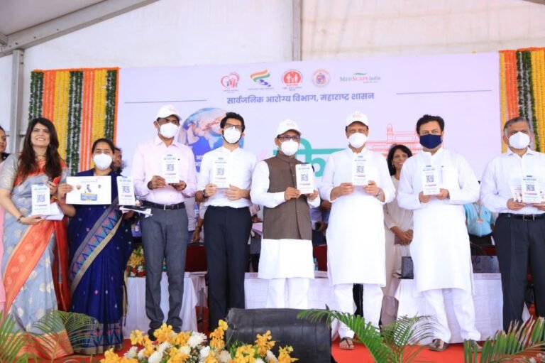 Cabinet Minister of Tourism and Environment Aditya Thackeray, Shri Rajesh Tope Health Minister, Deputy Chief Minister Ajit Pawar, Amit Deshmukh Cultural Minister and Dr Sunita Dube launch Balloon Festival & Fit Maharashtra at Gateway of India